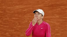 Rumunka Simona Halepová bhem utkání prvního kola na Roland Garros.