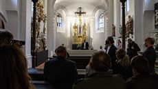Zámecká kaple tvo�í nábo�enské centrum obnoveného zámeckého areálu.