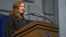 Americká soudkyn Amy Coney Barrettová na archivním snímku (kvten 2018)