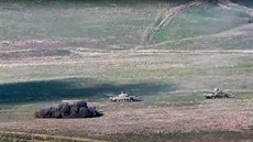 Arménská armáda útoí na ázerbájdánské cíle u hranice sporného Náhorního...