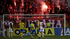 Slavia čelí proti Teplicím pokutovému kopu, rozjařeným fanouškům na Tribuně...