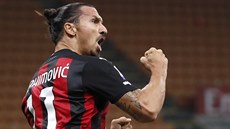 Zlatan Ibrahimovic z AC Milán slaví gól.