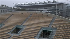 Déšť na tenisovém Roland Garros.