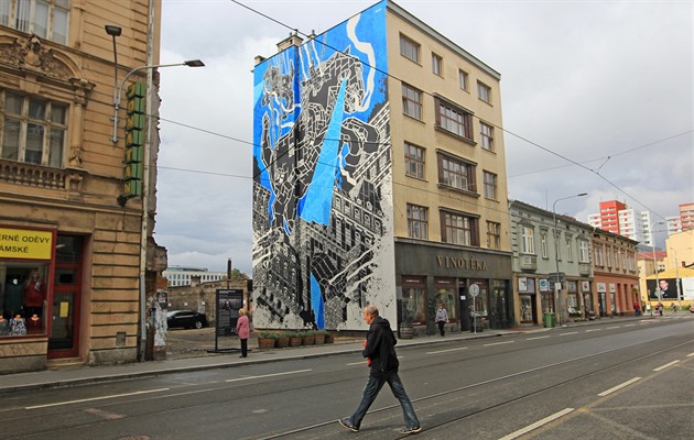 Umlec si pro svj námt vybral jeden z výkových dom v Nádraní ulici.