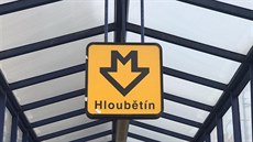 Hasii odvtrávali stanici metra Hloubtín. Kvli porue na souprav metra byl...