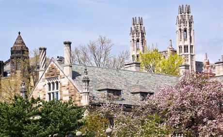 Kampus prestiní soukromé Yaleovy univerzity v New Havenu v americkém stát...