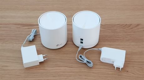 Dv jednotky TP-Link Deco X20 pro vytvoení mesh sít.