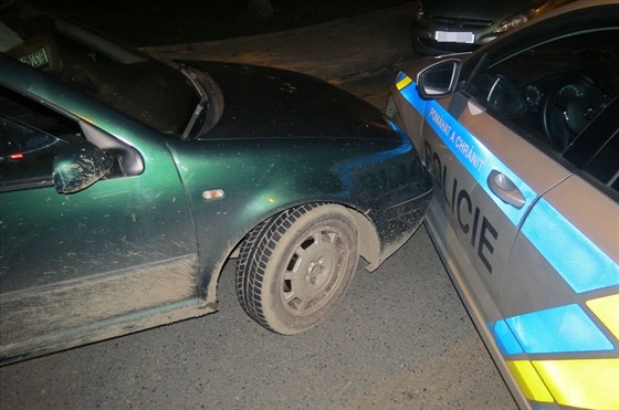 Čtyřiadvacetiletý opilý cizinec naboural pozdě večer v Přerově policejní...