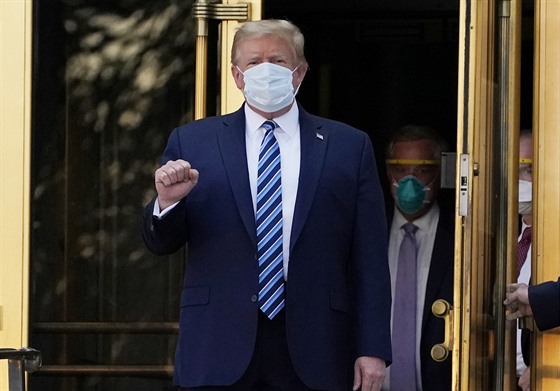 Americký prezident Donald Trump po léb koronaviru. (5. íjna 2020)