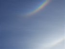 Duha se stala odrazem halov�ho jevu. Lid� tento obrazec mohli pozorovat nad...