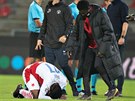 Slávistický záloník Ibrahim Traoré oplakává svou chybu, která vedla k penalt...