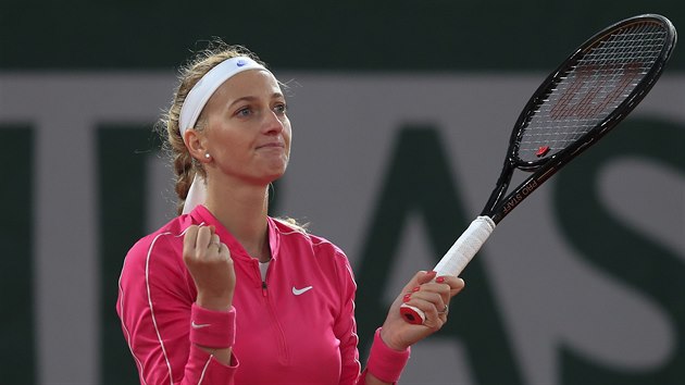 Petra Kvitov oslavuje postup do tvrtfinle Roland Garros.