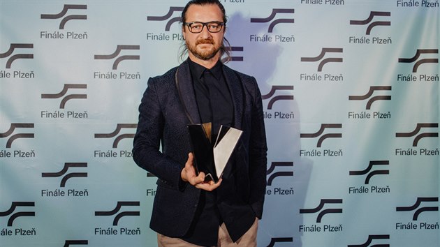 Na festival Finle dorazil do Plzn tak herec Andrej Polk. Pevzal cenu studentsk poroty za film Vlastnci.