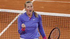 Petra Kvitová se hecuje ve tetím kole Roland Garros.