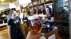 Dostáváme pivo oznaované jako symbol drsné pírody, které si ivot vzalo z...