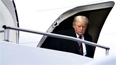 Americký prezident Donald Trump pi píletu na letit Morristown, kde se...