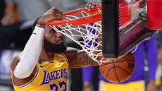 LeBron James z LA Lakers smeuje do koe Miami.