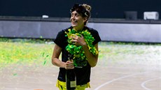 Breanna Stewartová ze Seattle Storm oslavuje titul v WNBA, slaví se ampaským...
