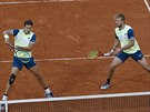 Kevin Krawietz (vpravo) a Andreas Mies ve finále Roland Garros.