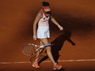 Sofii Keninové se ve finále Roland Garros nedaí.