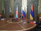 O situaci v Náhorním Karabachu jednali ázerbájdánský (vlevo) a arménský...