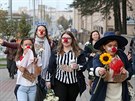 Minskem na protest znovu pochodovaly eny. (10. íjna 2020)
