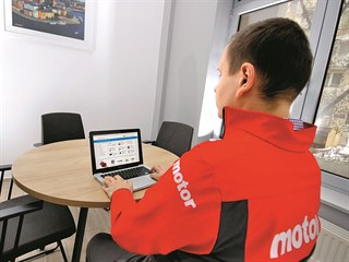 Stránky AliExpress jsou dostupné v mnoha jazycích. Objednávku můžete poslat i...