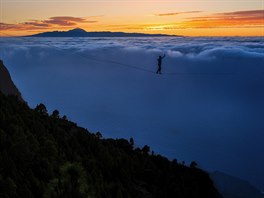 Wojciech Dopierala: ´End of the World´, vybraný snímek z kategorie Horské...