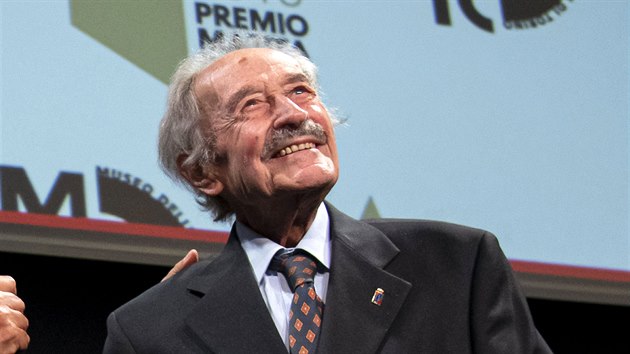 Aldo Brovarone při slavnostním předávání cen Matita d´Oro v turínském Museo Nazionale dell'Automobile. (15. října 2019)