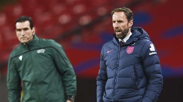 Anglick trenr Gareth Southgate bhem utkn Ligy nrod s Dnskem.