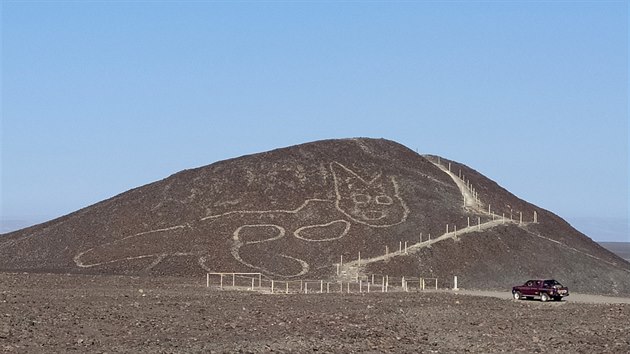 Archeologové na peruánské planině Nazca odkryli obrazec kočky. (19. října 2020)