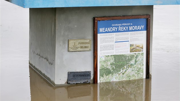Na řece Moravě byl vyhlášený třetí stupeň povodňové aktivity.