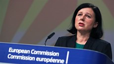 Místopředsedkyně Evropské komise Věra Jourová představuje v Bruselu rámec EU...