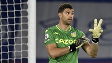 Argentinský branká� Aston Villy Emiliano Martinez.