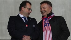 Pedseda fotbalové asociace Martin Malík (vlevo) a místopedseda Roman Berbr na...