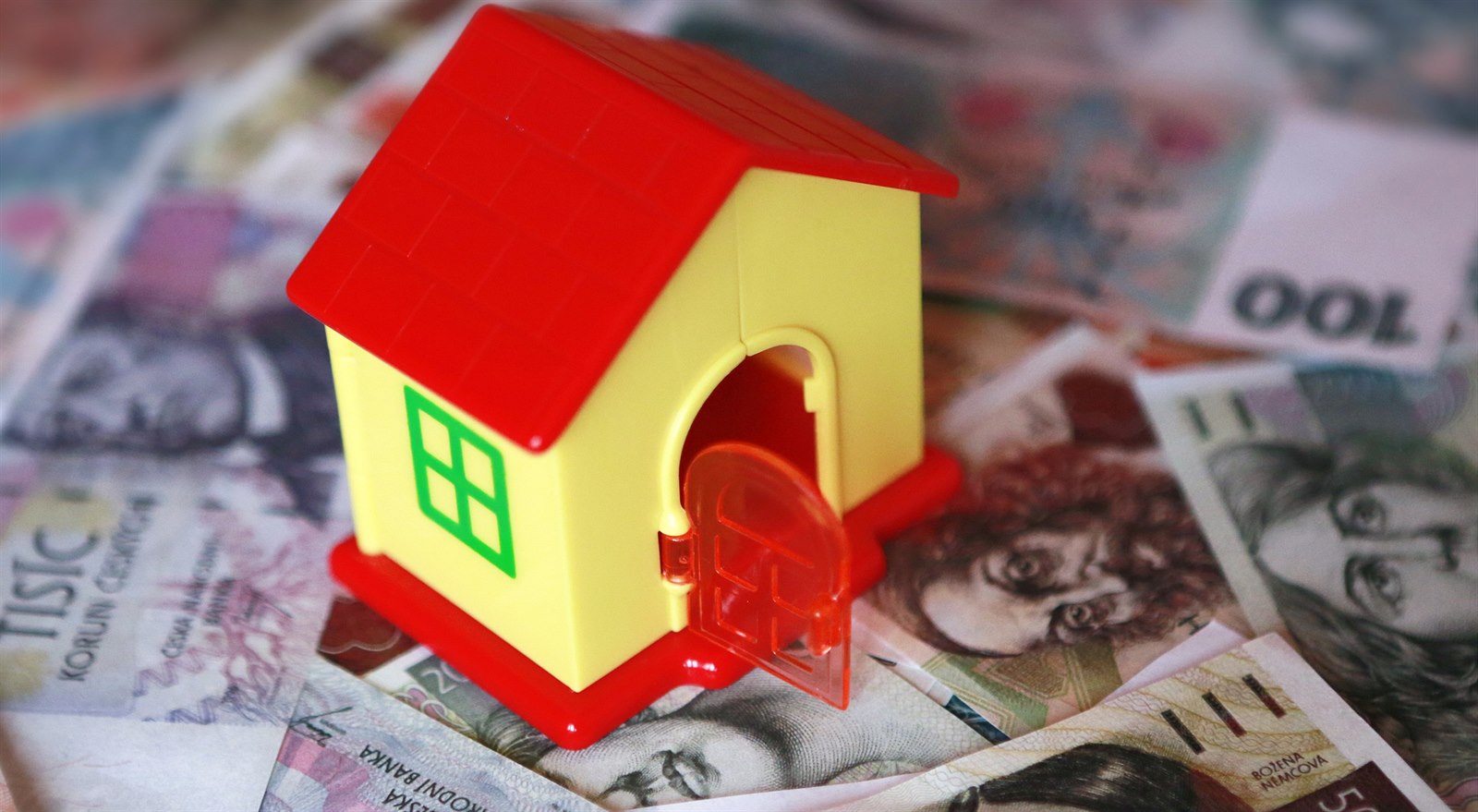 Daně 2026: Hypotéka vám může razantně snížit daň. Co proto musíte udělat?