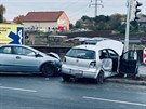 Nehoda dvou osobnch automobil na Praze 8 v ulici steck. (23. jna 2020)