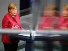 Angela Merkelová vystoupila ve Spolkovém snmu s projevem ke koronavirové...