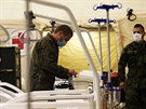 Pípravy na otevení polní nemocnice v praských Letanech. (22. íjna 2020)