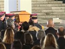 Francouzský prezident Macron uctil památku zavradného uitele na pd...