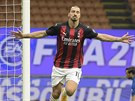 Zlatan Ibrahimovic z AC Milán se raduje z gólu v duelu s AS ím.
