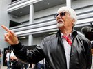 Bernie Ecclestone pi sledování tréninku na Velkou cenu Ruska formule 1