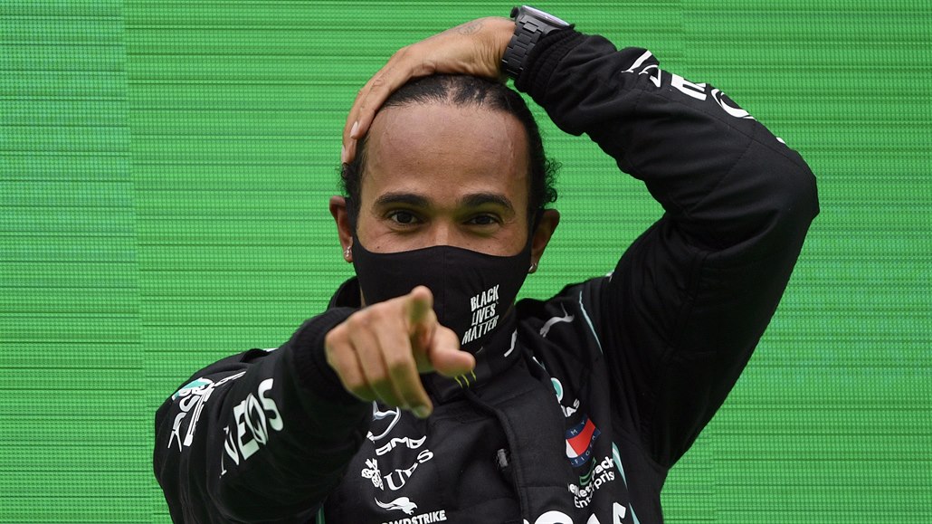 Udržet Hamiltona? Mercedes bude muset prodat továrnu, vtipkuje Wolff