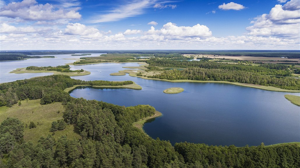 Národní polská chlouba. Mazurská jezera musíte proplout, žijí po celý rok