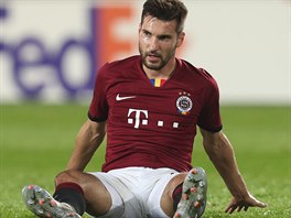 Michal Trávník, spar�anský zálo�ník, b�hem utkání Evropské ligy s Lille.