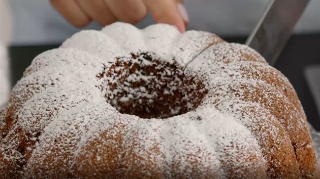 U� p�i kr�jen� je vid�t, jak je b�bovka nad�chan� a pru�n�.