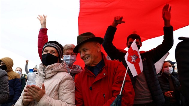 Lid v Blorusku vyli do ulic, aby protestovali proti autoritskmu reimu prezidenta Lukaenka. (25. jna 2020)