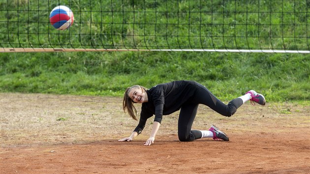 Olomouck volejbalistky bhem trninku na antukovm hiti. Tady probh pprava na Champions League.