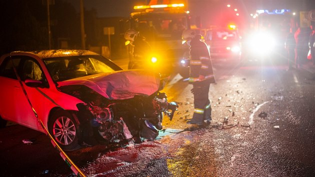 Předseda slovenského parlamentu Boris Kollár měl v sobotu dopravní nehodu. Do limuzíny, ve které jel Kollár s řidičem a svou ochrankou, narazilo v křižovatce z boku jiné auto. (24. října 2020)