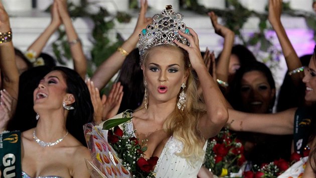 Miss Earth 2012 Tereza Fajksov (Manila, 24. listopadu 2012)